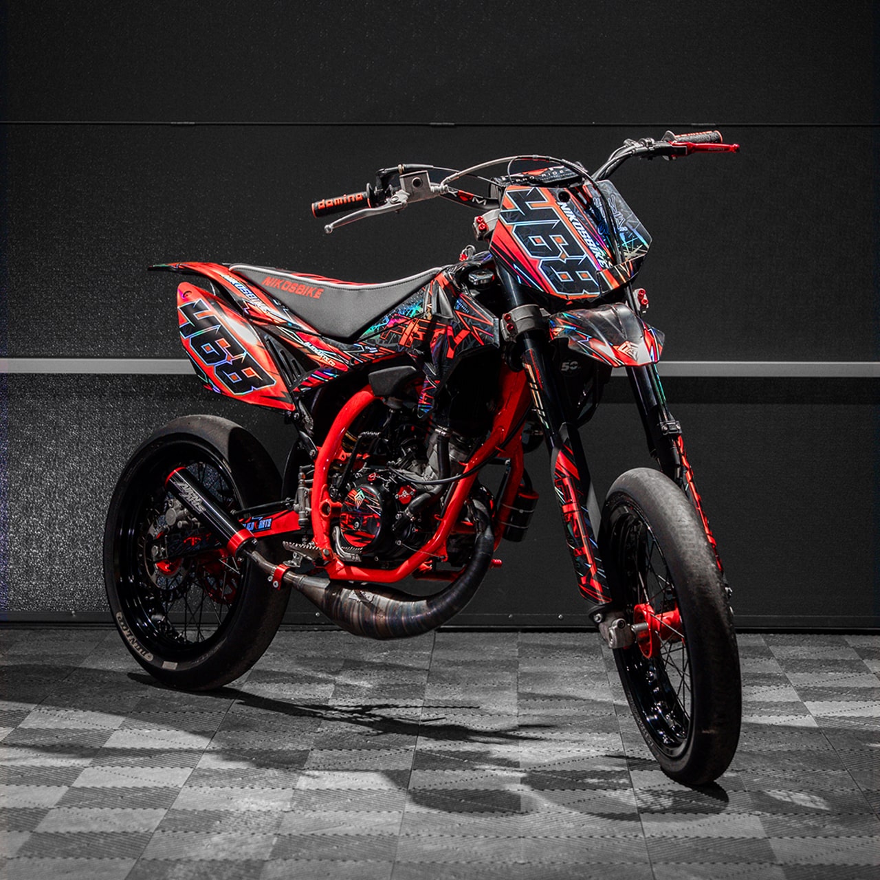 KIT DECO FIFTY X ALIENARTS ROUGE PERSONNALISABLE