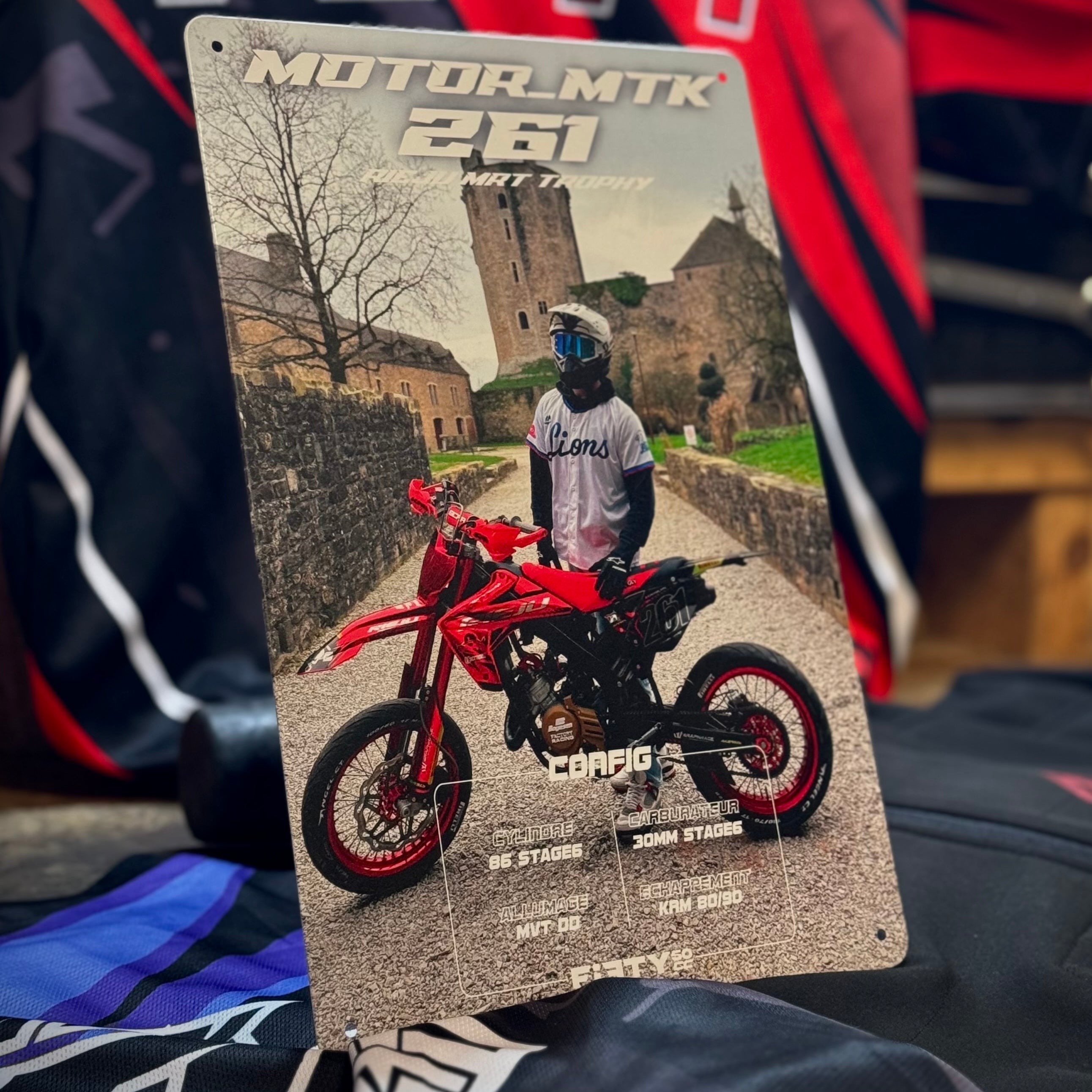 Cadre moto métallique personnalisable FIFTY